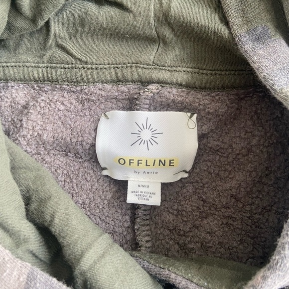 aerie Offline Camo Printed Oversized Hooded Poncho Sweater Fleece - Picture 8 of 8